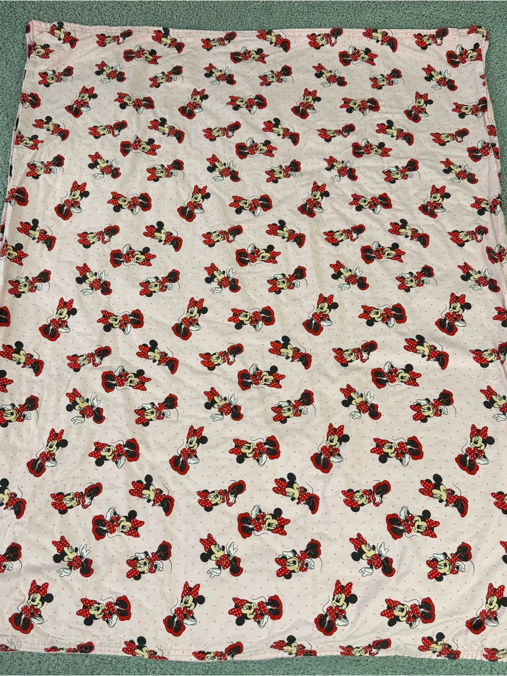 Disney Minnie Mouse Pink Polka Dot Dress 33” X 41” Multi Use Blanket